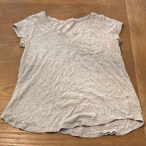 GAP Light Gray Women's Short Sleeve Tee